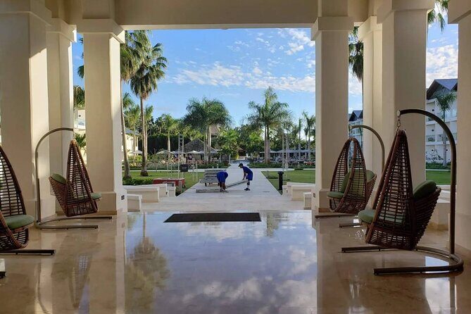 Private Transfer Punta Cana Airport to/from Dreams La Romana - A Detailed Look at the Transfer Experience