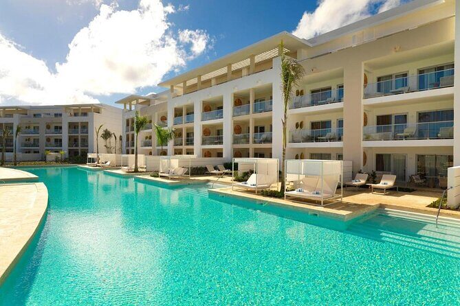 Private Transfer Punta Cana Airport to/from Falcon By Melia - The Experience: What to Expect