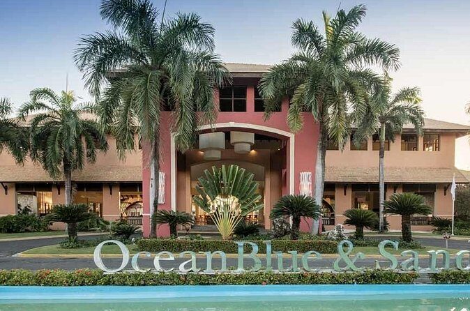 Private Transfer Punta Cana Airport to from Ocean Blue and Sand - Who Will Love This Service?