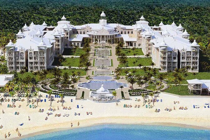 Private Transfer Punta Cana Airport to/from Riu Palace Macao - Key Points