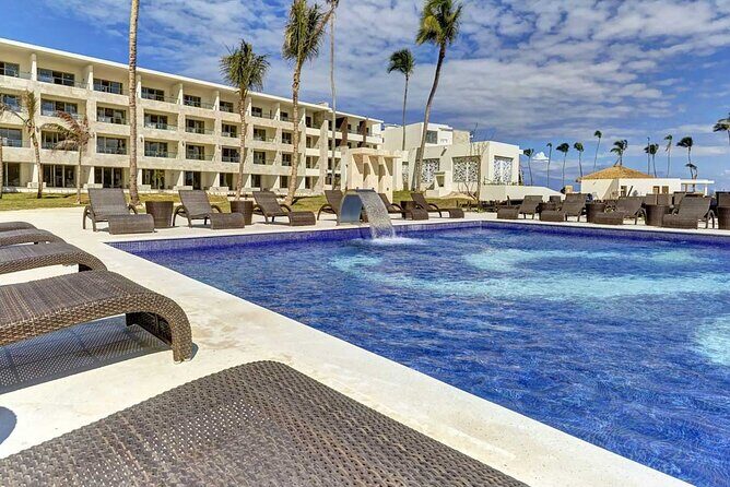 Private Transfer Punta Cana Airport to/from Royalton Bavaro - Who Will Benefit Most?