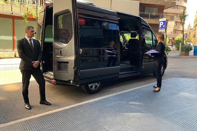 Private Transfer: San Antonio Airport to San Antonio by Sedan, SUV or Minibus - The Journey and Its Highlights