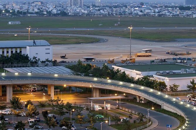 Private transfer Tan Son Nhat airport - hotels in Ho Chi Minh - The Experience: What You Can Expect from This Airport Transfer