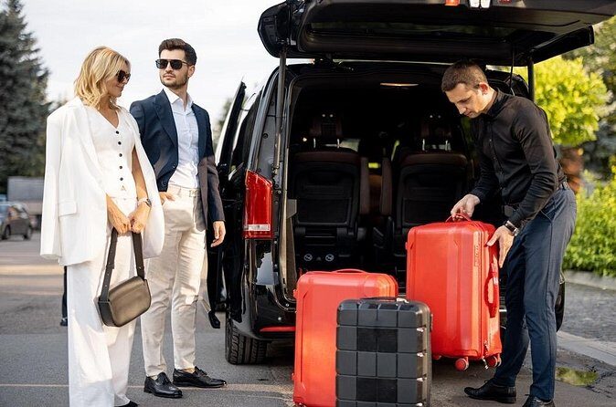 Private Transfer to and from CUN Cancun International Airport - Who Will Benefit Most from This Service?