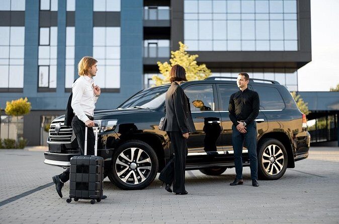 Private Transfer to and from YYZ Toronto Pearson Airport - The Sum Up: The Value of a Private Toronto Airport Transfer
