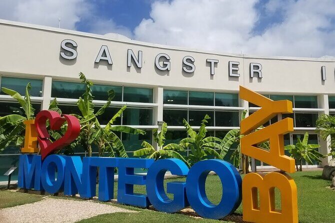 Private Transfers from Montego Bay Airport to Runaway Bay Hotels - A Straightforward, Comfortable Start to Your Jamaica Vacation