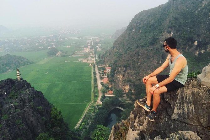 Private Transfers FROM/to Hanoi TO/from Sapa - How It Feels on the Road