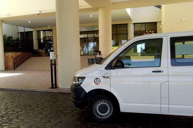 Private transportation from CUN Airport to Playa del Carmen - Detailed Breakdown of the Experience