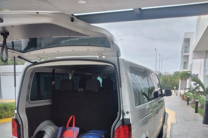 Private Transportation from the Airport to the Cancun hotel zone - Who Will Love This Experience