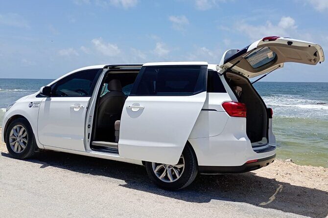 Private Transportation from the Airport to the Hotel Zone of Cancun - Key Points