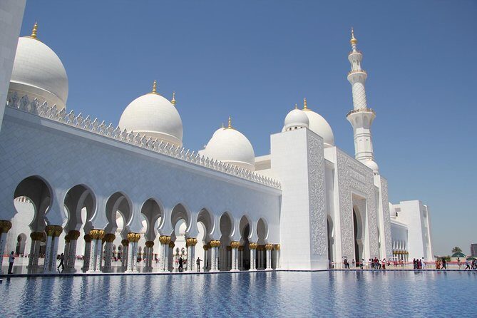 Private Trip to Sheikh Zayed Mosque and Louvre Museum - An in-depth look at the experience