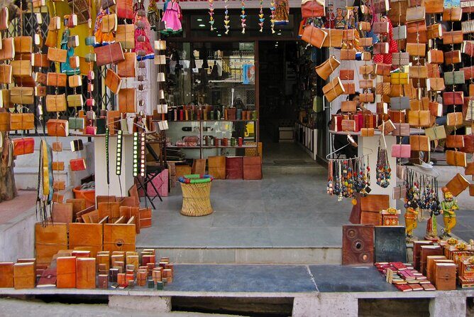 Private Udaipur Shopping Tour with Pickup & Drop-off - What to Expect from the Tour