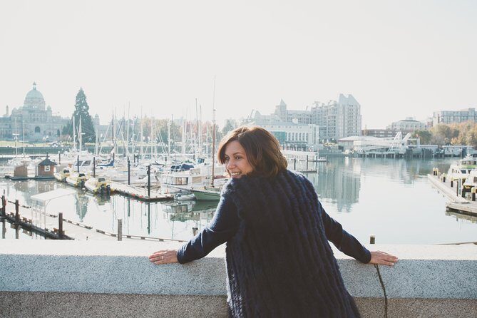 Private Vacation Photography Session with Local Photographer in Victoria - FAQ
