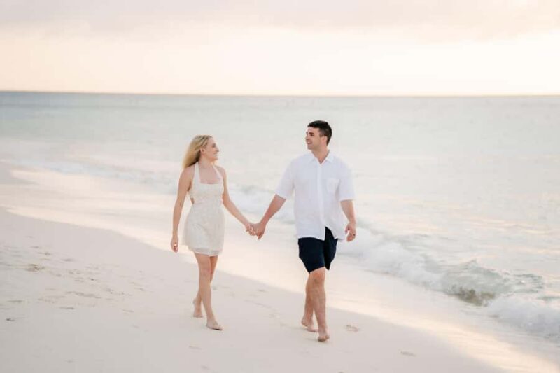 Private Vacation Photoshoot with Photographer in Bora Bora - FAQs