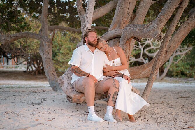 Private Vacation Photoshoot with Photographer in Cairns - Key Points