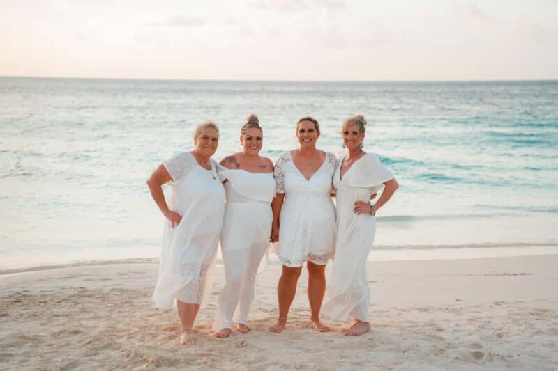 Private Vacation Photoshoot with Photographer in Gold Coast - Key Points