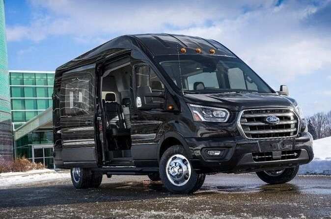 Private Van or Bus Arrival from Ottawa Airport YOW to Ottawa City - Summary: Is This Transfer Right for You?
