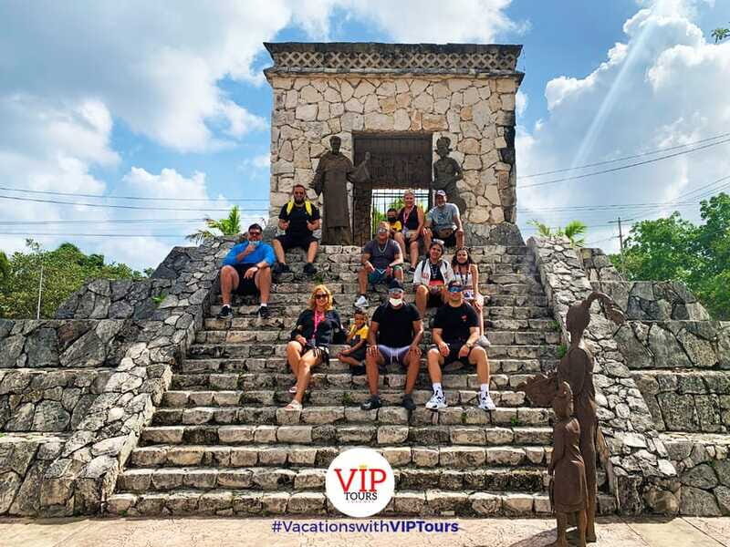 Private Van Service. Tasting the best of Cozumel - Deep Dive into the Experience
