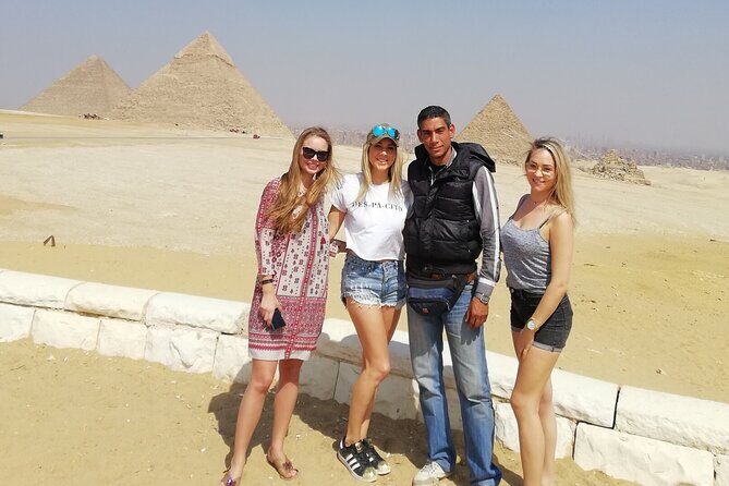 Private VIP Tour to Giza Pyramids Sphinx And the Egyptian Museum - Who Would Love This Tour?