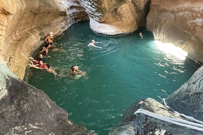 Private Wadi Shab - Bimmah Sinkhole - White Sand Beach - Full Day Tour - Transportation and Guide Service: Comfort and Knowledge