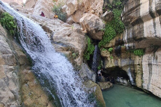 Private Wadi Tiwi - Bimmah Sinkhole - White Sand Beach - Full Day Tour - Frequently Asked Questions