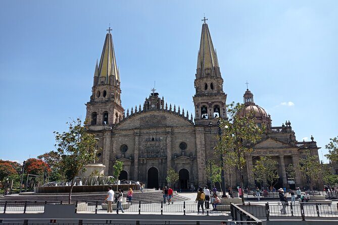 Private Walking Tour Guadalajara History and Murals with Guide - Mercado Libertad (San Juan de Dios Market)