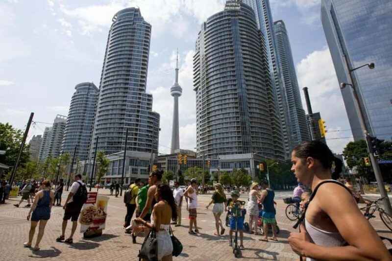 Private Walking Tour in Downtown Toronto - Key Points
