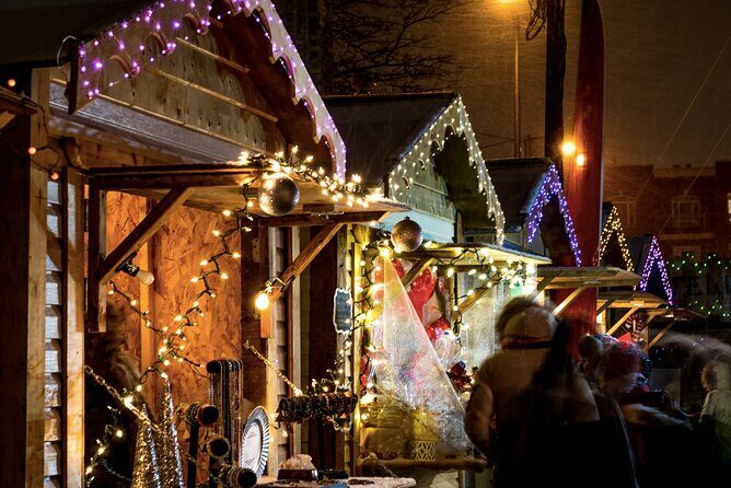 Private Walking Tour in Old Montreal Christmas Magic - FAQs