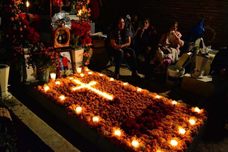 Private Walking Tour Oaxaca Day of the Dead Altars - Key Points