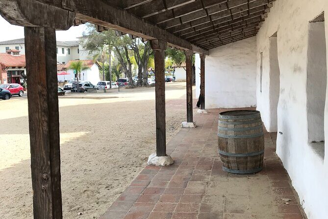 Private Walking Tour of El Pueblo Viejo in Santa Barbara - Reviews Echoing the Experience