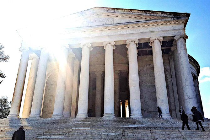 Private Washington DC/Arlington Cemetery Tour for up to 10 Guests - Comfort and Convenience with Luxury Transportation