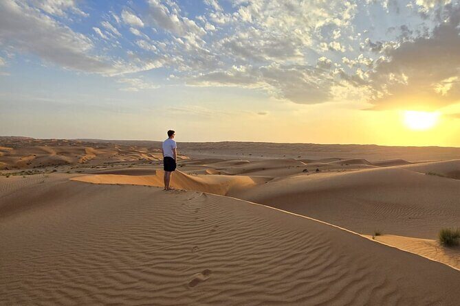 Private Watching Sunrise in the Desert - Early Morning Tour - An Authentic Day in Oman’s Desert and Wadis