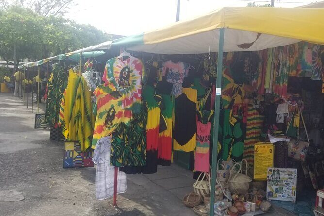 Private White River Bamboo Rafting & Limestone Massage Ocho Rios - FAQ