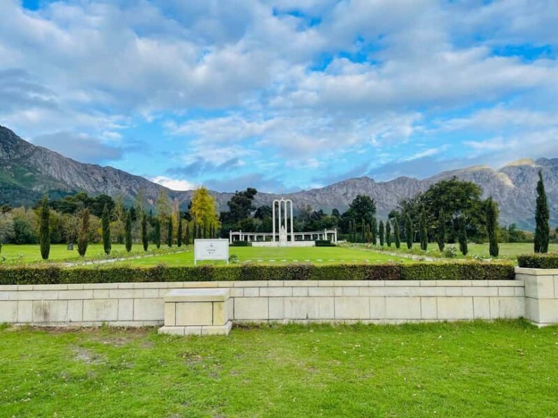 Private Wine Tasting Tour: Stellenbosch and Franschhoek - Exploring the Private Wine Tasting Tour: Stellenbosch and Franschhoek