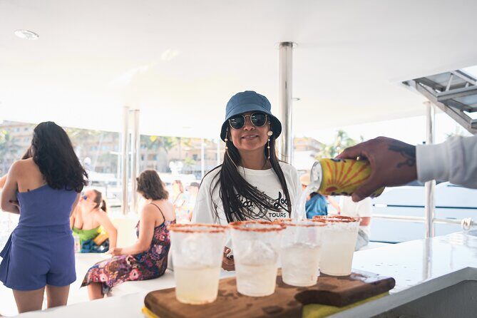 Private Yacht Charter Chica Fun 6 waterslides in Puerto Vallarta - Pricing and Value