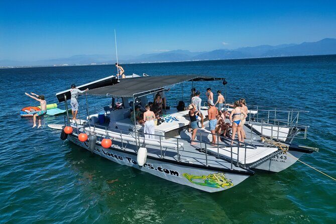 Private Yacht Charter ChicaFUN 4 All Inclusive - Who Will Love This Experience?