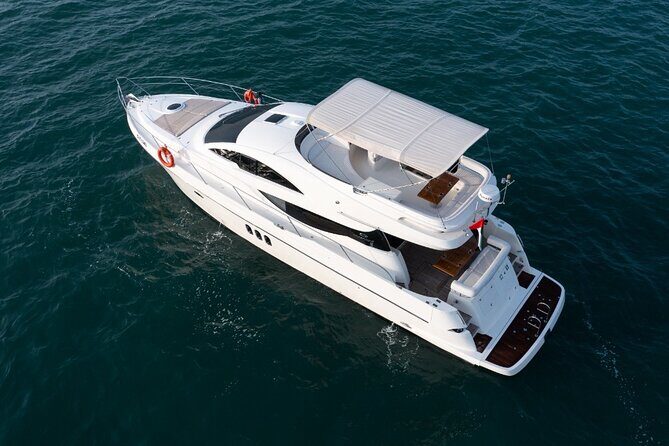 Private Yacht Cruising Rental from Dubai Marina - Key Points