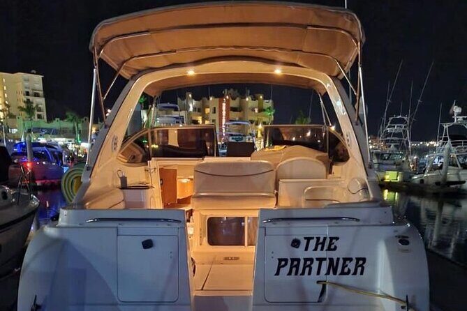 Private yacht rental for 2 hours - Why Choose a Private Yacht in Cabo San Lucas?