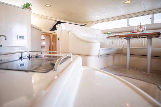 Private Yacht Rental Sea Ray 46ft Cancun 23P3 - FAQ