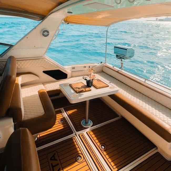 Private yacht ride in Cancun - The Sum Up