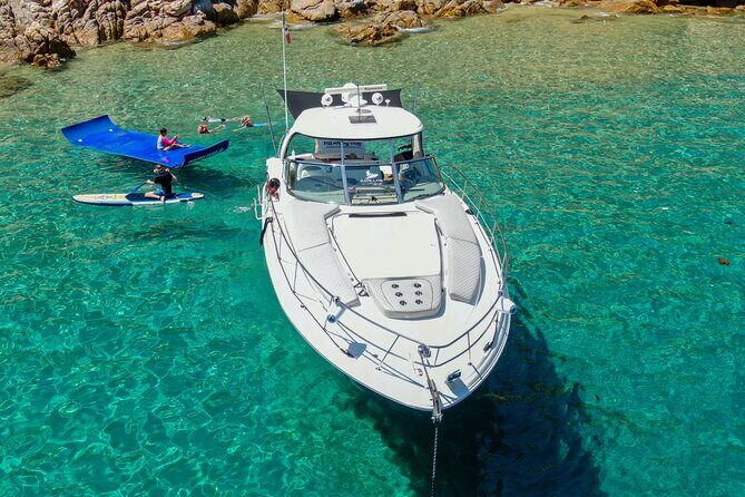 Private Yacht Sea Ray all-inclusive charter in Cabo - What’s Included and What’s Not?