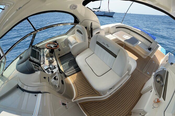 Private Yacht Sea Ray all-inclusive charter in Cabo - The Value of a Private Yacht Experience