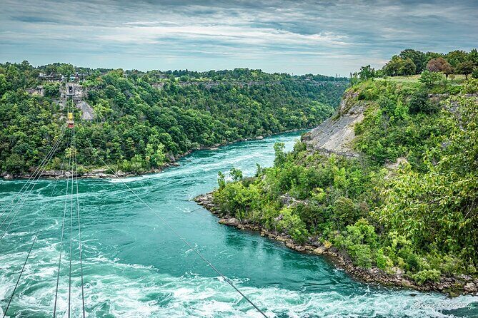 Private,Custom Niagara Escarpment-Scenic Boutique Winery Tasting Tour - Who Will Love This Tour?
