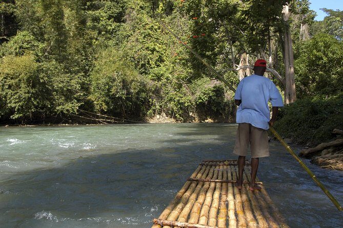 [PRIVATE]Dunn's River & Martha Brae Rafting - Entrance & Lunch - Why This Tour Works for Different Travelers
