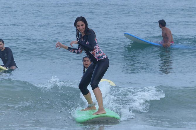 Professional Surfing lessons in the heart of Tel Aviv - An In-Depth Look at the Surf Lesson Experience