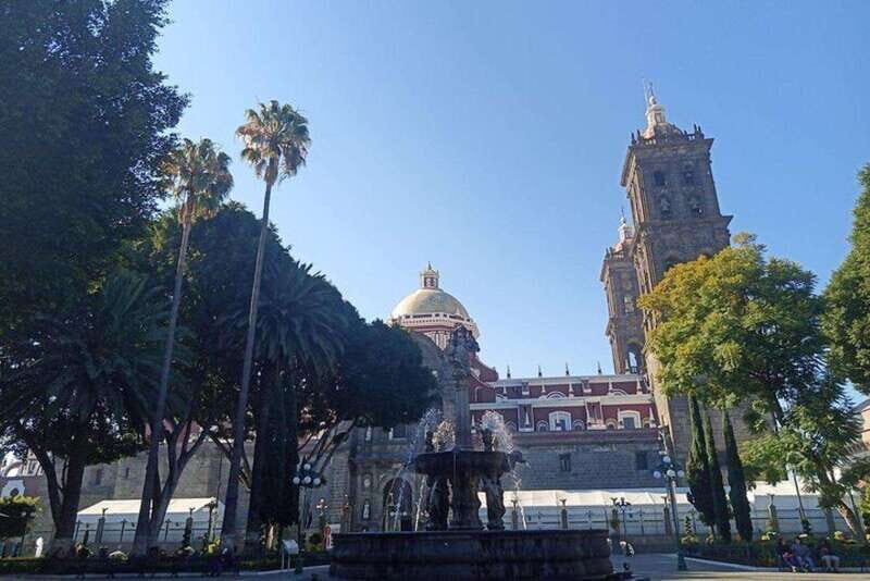 Puebla: Walking Tour of Puebla City - Exploring Colorful Streets and Markets