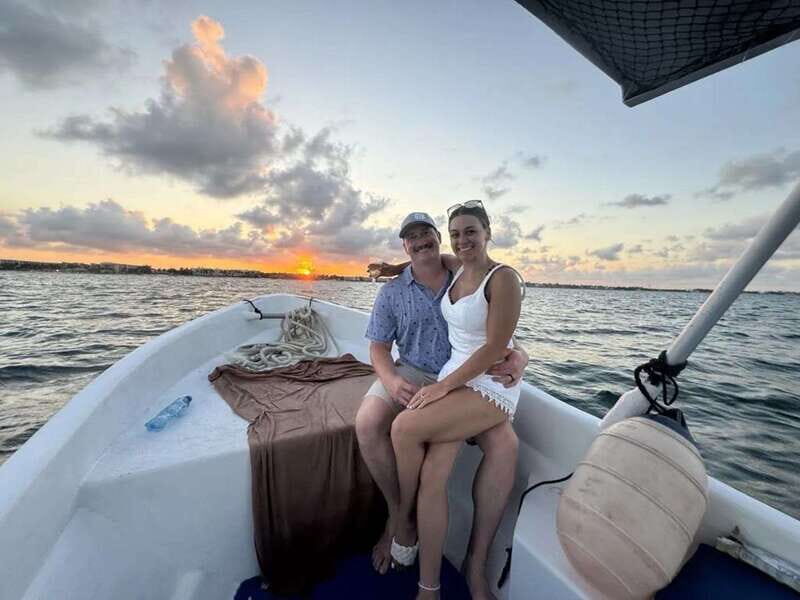 Puerto Morelos: Private Sunset Cruise with Snacks & Drinks - Who Will Love This Experience?