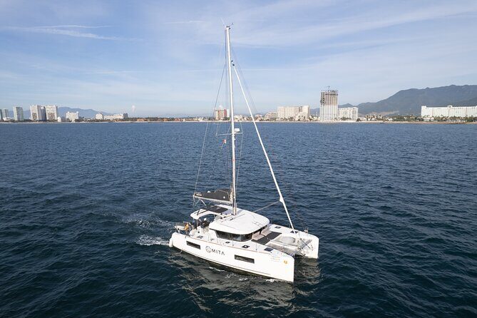 Puerto Vallarta: All Inclusive Coast & Fun 4hrs 40`Lagoon Ibiza - Puerto Vallarta: All Inclusive Coast & Fun on a 40-Foot Lagoon Ibiza Yacht