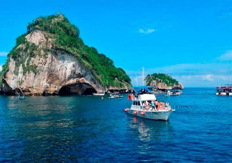 Puerto Vallarta: Arcos, Animas, Quimixto + Open Bar Onboard - Authentic Experiences & Honest Feedback