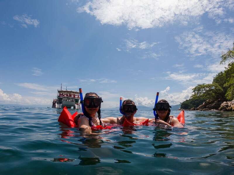 Puerto Vallarta: Luxury Catamaran and Snorkeling Tour - The Experience: What Travelers Say